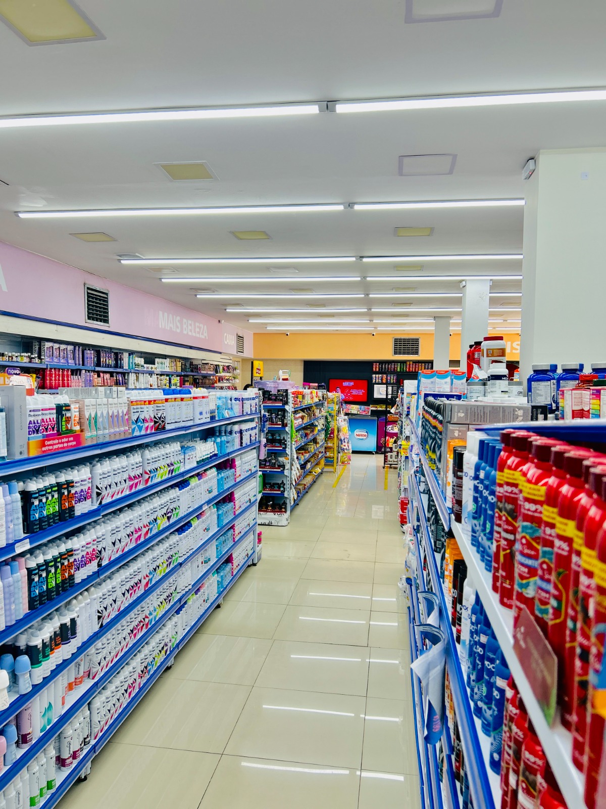 Corredor da Farmácia Martins